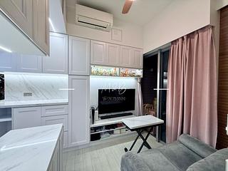 Tai Kok Tsui - L・Living 23 05