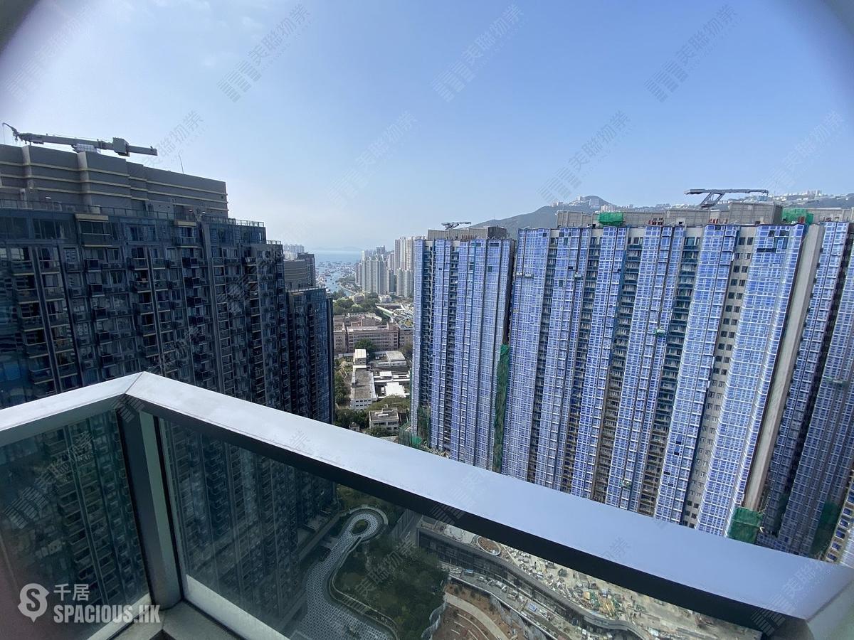 Wong Chuk Hang - The Southside Phase 1 Southland Tower 2A 01