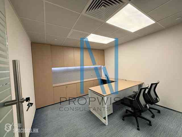 Sheung Wan - Shun Tak Centre - West Tower 04