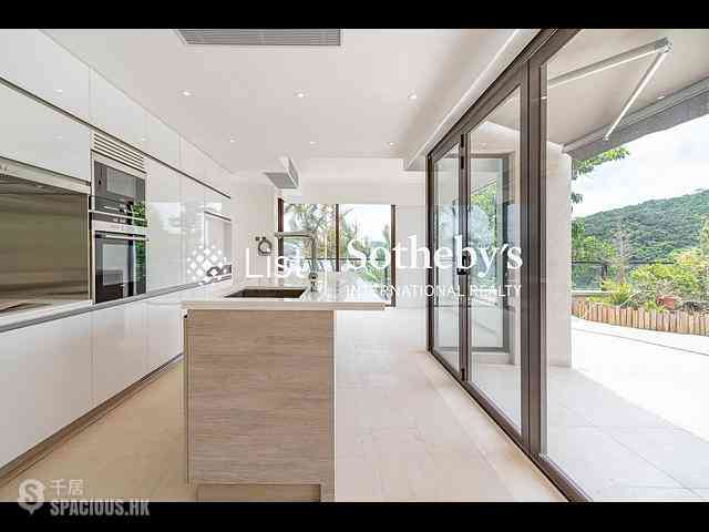 Clear Water Bay - Silver Crest Villa 07