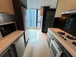 Mid Levels Central - 11, Macdonnell Road 09