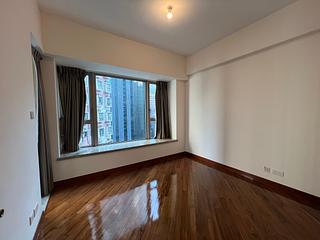 Wan Chai - The Avenue Phase 1 Block 5 08