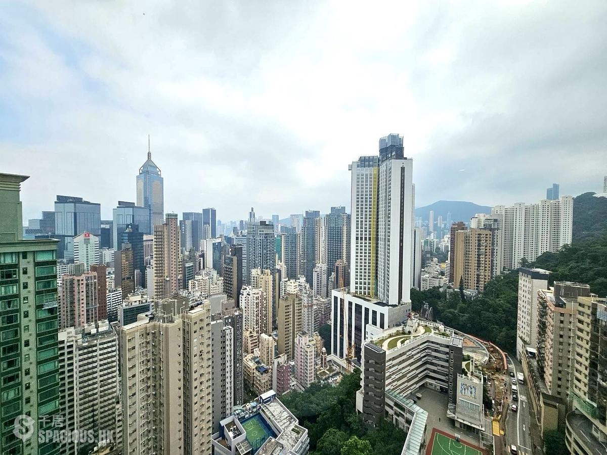 Wan Chai - Royal Court 01