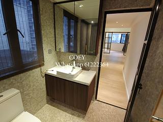 Sheung Wan - 229-231, Hollywood Road 07