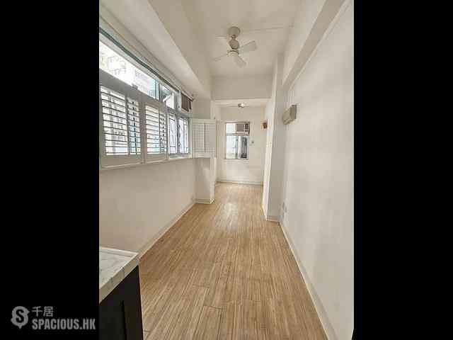Soho - 16, Elgin Street 01