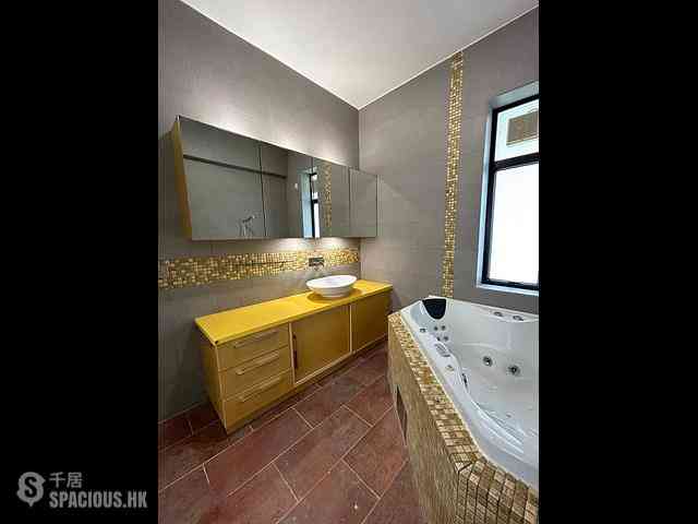 Tai Hang - 4, Wang Fung Terrace 03