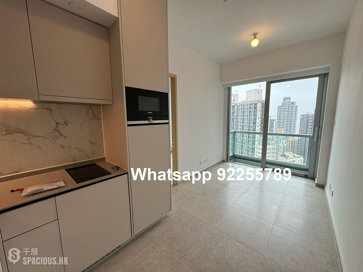 Sai Ying Pun - No.8 Hing Hon Road (Resiglow-Bonham) 01