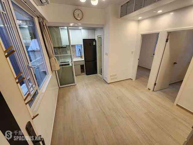 Sai Ying Pun - 224 Queen's Road West 01
