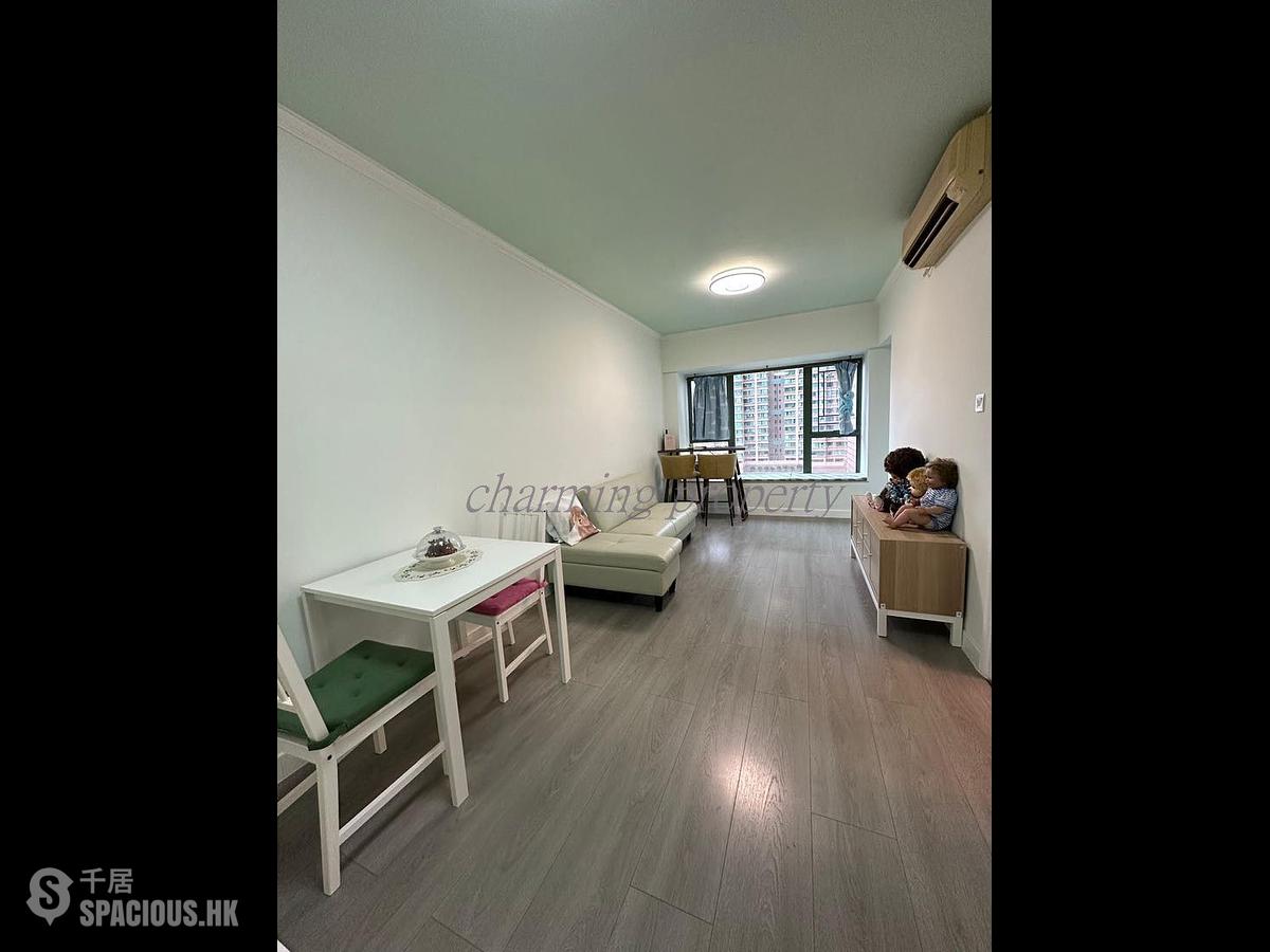 Siu Sai Wan - Island Resort Block 3 01