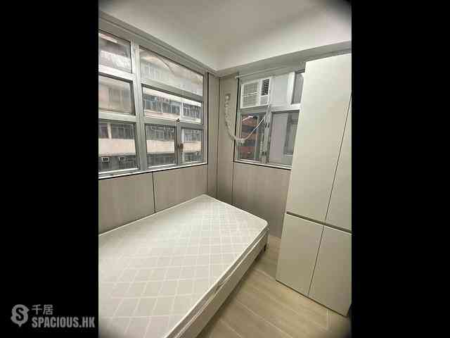 Wan Chai - 110-112, Queen's Road East 04