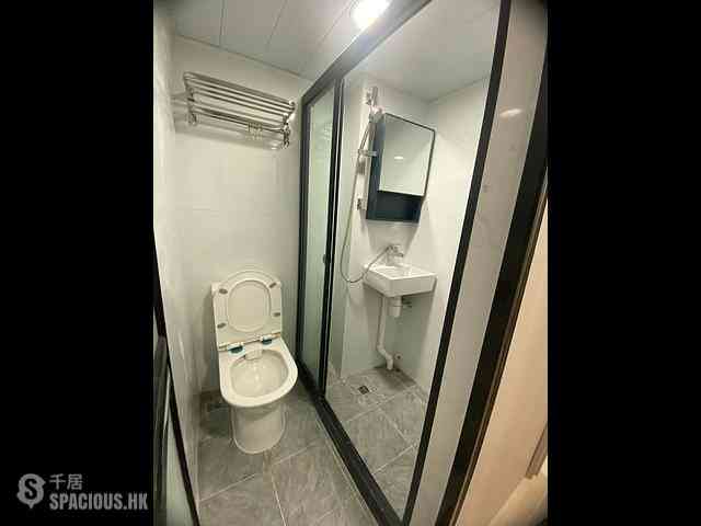 Wan Chai - 110-112, Queen's Road East 05