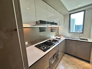 Wong Chuk Hang - The Southside Phase 2 La Marina Tower 2A 04