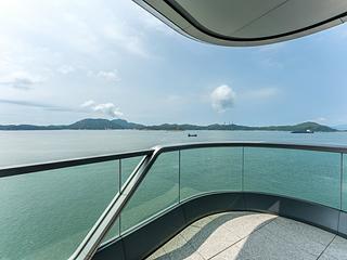 Ap Lei Chau - The Corniche 02