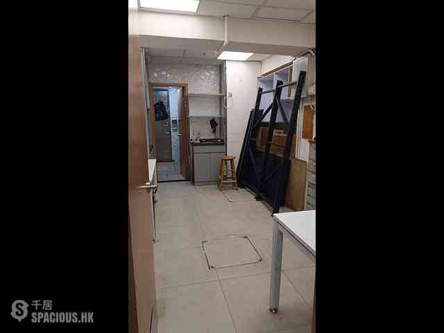 Sham Shui Po - Nam Pont Building 03