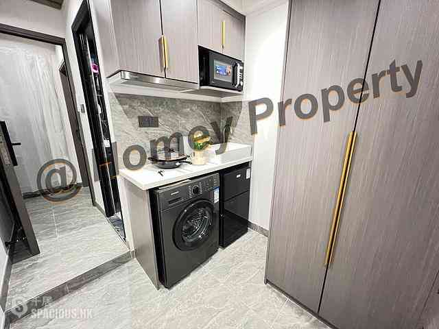 Central - 7, Lan Kwai Fong 02