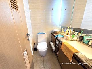 Tai Hang - Warrenwoods 05