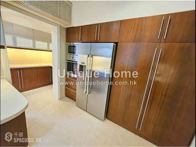 Chung Hom Kok - Horizon Ridge 14