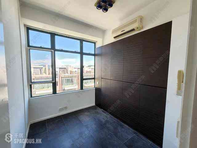 Stanley - Stanford Villa Block 4 07
