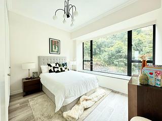 Mid Levels Central - The Harbourview 09