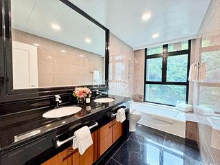 Mid Levels Central - The Harbourview 16