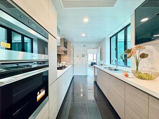 Mid Levels Central - The Harbourview 12