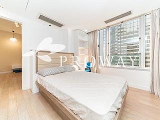 Wan Chai - Convention Plaza Apartments 05