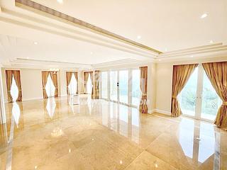 The Peak - 28, Gough Hill Road 03