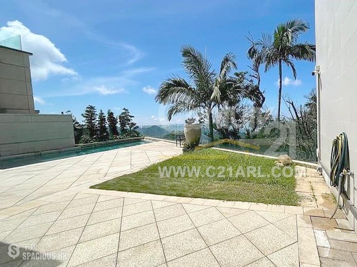 The Peak - 28, Gough Hill Road 01