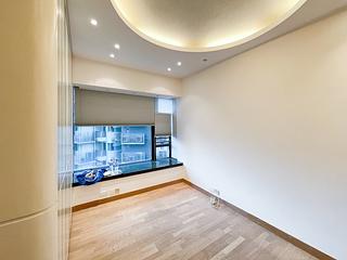 Mid Levels Central - 11, Macdonnell Road 03