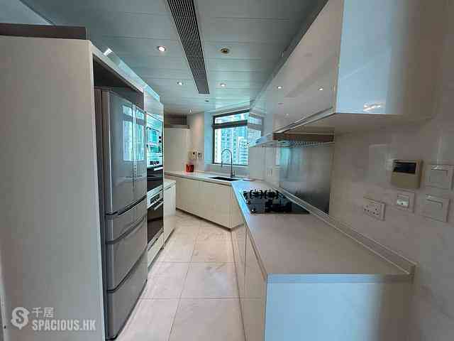 Mid Levels Central - Regence Royale Tower 2 03