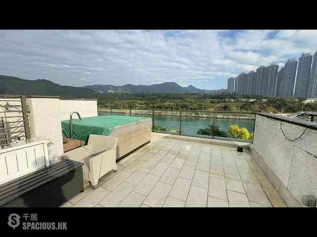 Tseung Kwan O - Monterey 10