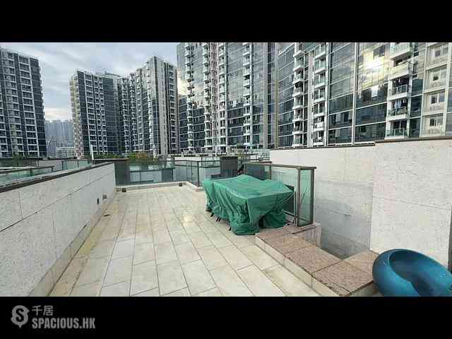 Tseung Kwan O - Monterey 12