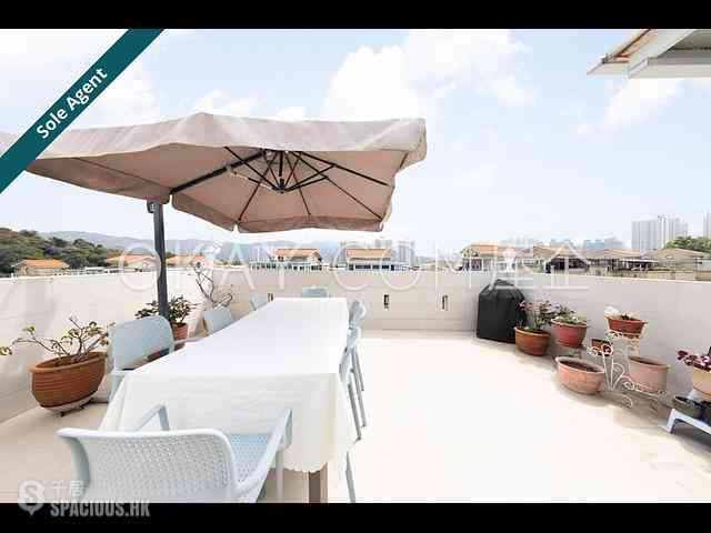 Lam Tei - Villa Pinada 12