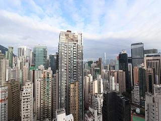 Wan Chai - The Avenue Phase 2 08