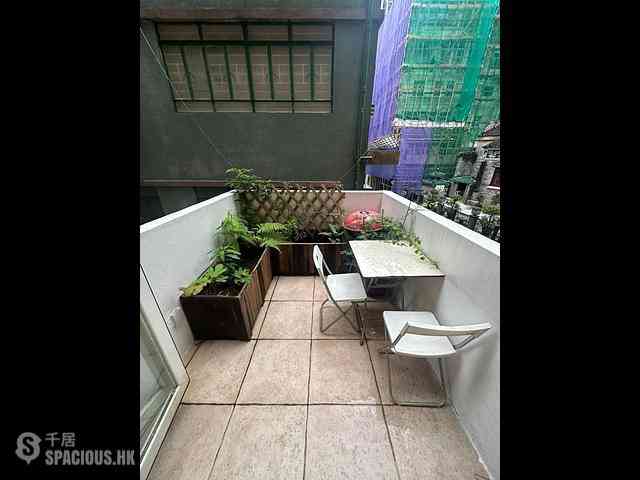 Wan Chai - Hung Fat Building 01