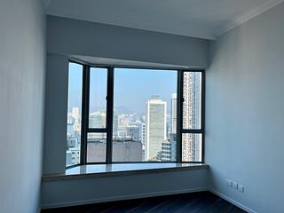 Mid Levels Central - Regence Royale Tower 2 03