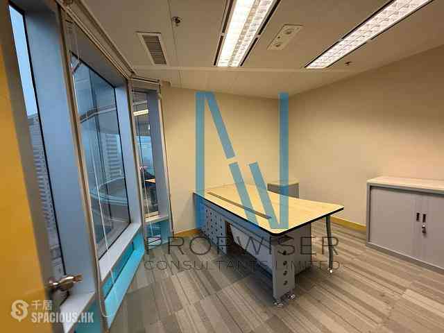 Causeway Bay - Lee Garden One 04