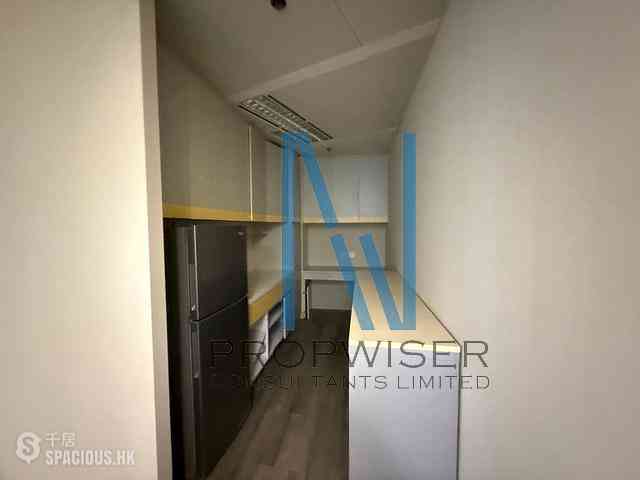 Causeway Bay - Lee Garden One 08
