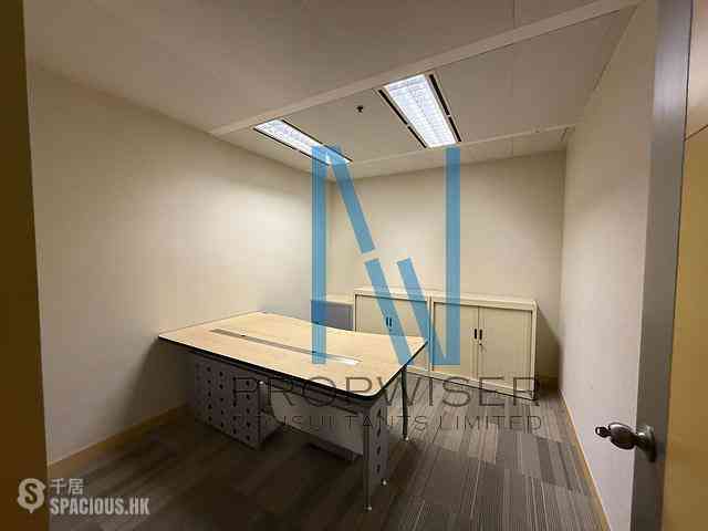 Causeway Bay - Lee Garden One 06
