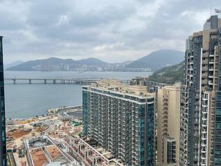 Tseung Kwan O - The Parkside Block 1 03