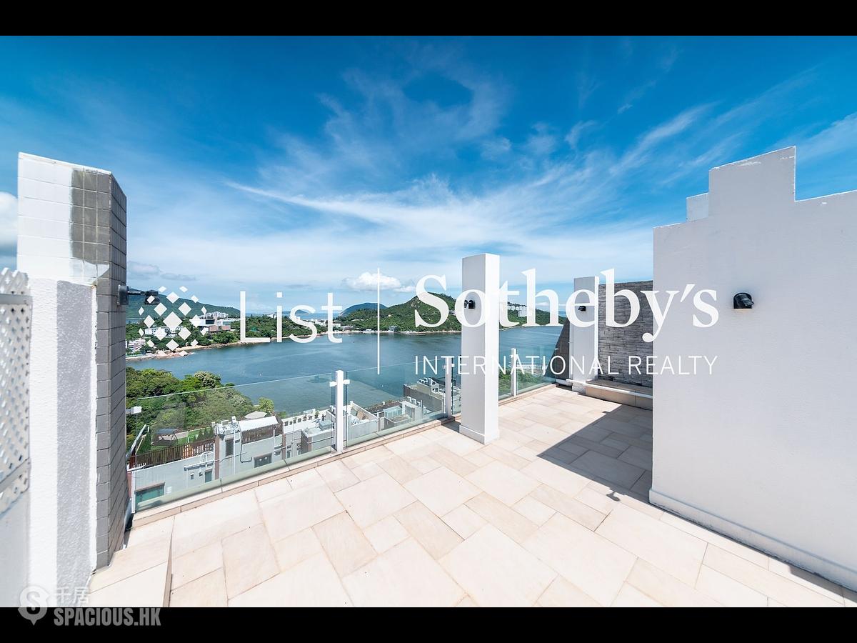 Chung Hom Kok - Pinewaver Villas 01