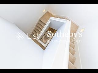 Chung Hom Kok - Pinewaver Villas 14