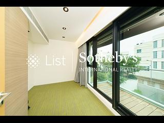 Chung Hom Kok - Bauhinia Gardens 13