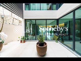 Chung Hom Kok - Bauhinia Gardens 27