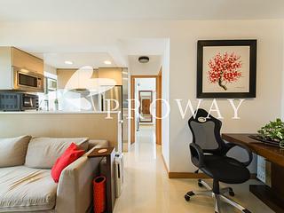 Wan Chai - The Zenith 04