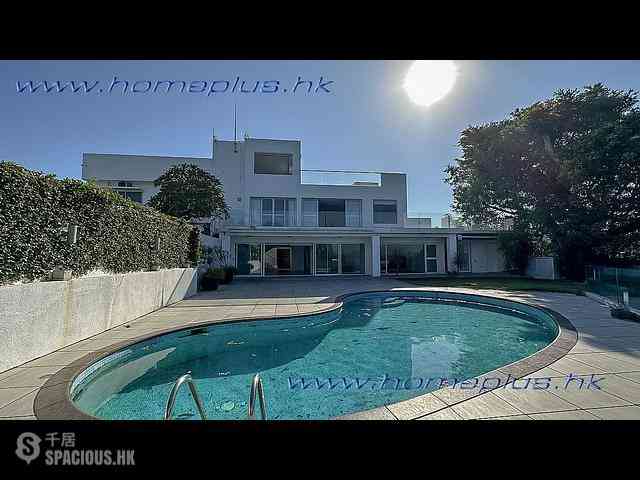 Clear Water Bay - Bayside Villas 01