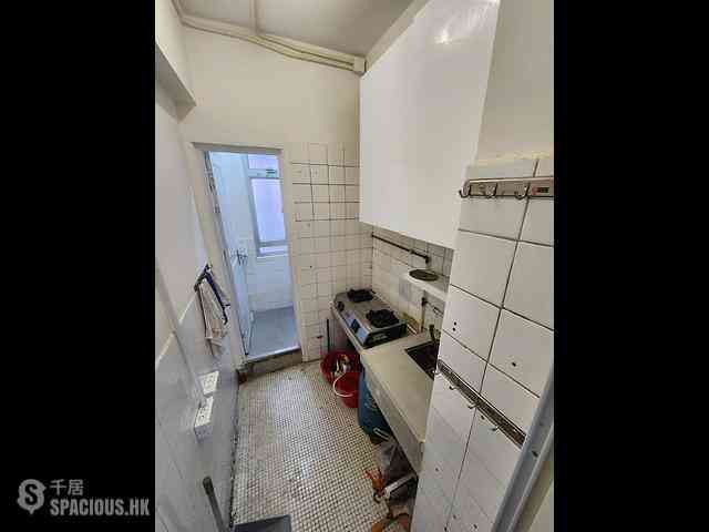 Sai Ying Pun - 48-50, Second Street 01