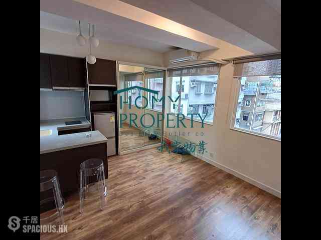 Poho - 43-45, Square Street 03