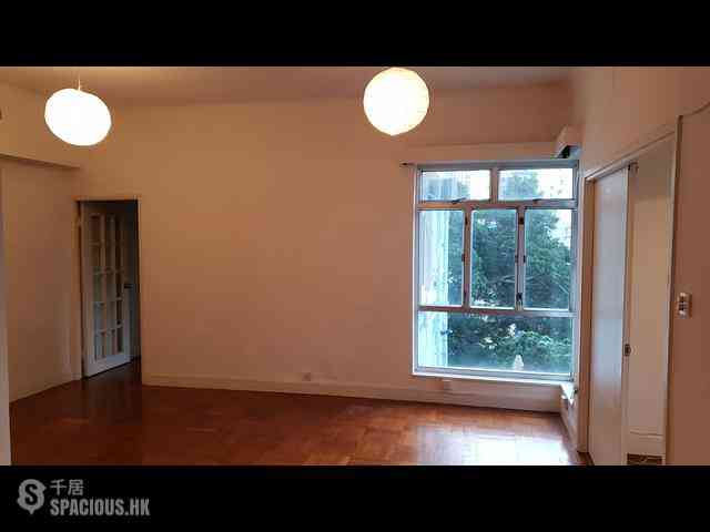 Sai Ying Pun - 1C, High Street 01