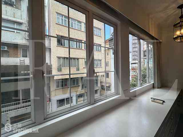 Central - 1-3, Shin Hing Street 01